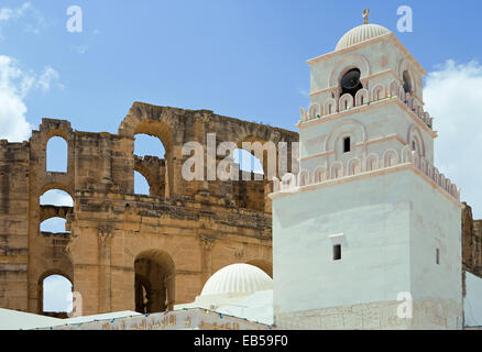 La Tunisia, El Jem, l'anfiteatro romano del III secolo Foto Stock