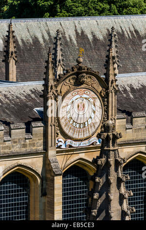 La meridiana di tutte le anime College di Oxford è progettato da Christopher Wren ed è montato sul Codrington Library Foto Stock