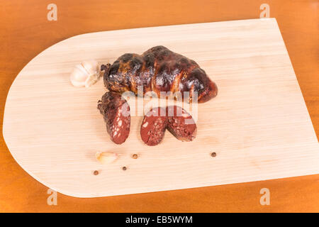 Salsiccia ucraino dal sangue nell'intestino porcino Foto Stock