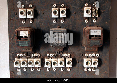 Quadri elettrici in Kolmanskop Ghost Town - Luderitz, Namibia, Africa Foto Stock