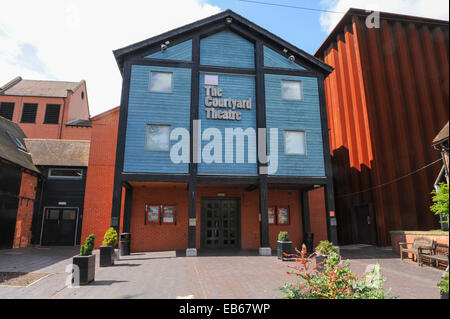 Il Courtyard Theatre, Royal Shakespeare Company Theatre, Stratford-upon-Avon, Warwickshire, Inghilterra, Regno Unito Foto Stock