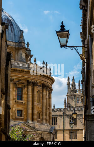 Radcliffe Square e la telecamera visto dalla strada alta. Foto Stock