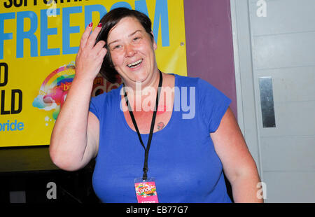 Birmingham Pride 2014 dotate di: Bianco Dee,Deidre Kelly dove: Birmingham, Regno Unito quando: 25 Maggio 2014 Foto Stock