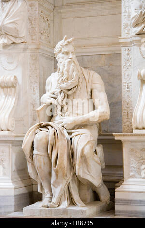 Mosè di Michelangelo Buonarroti, San Pietro in Vincoli Basilica, Roma Foto Stock