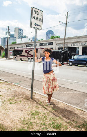 Corinne Bailey Rae fotografata al di fuori del Gypsy Tea Rooms luogo , Deep Ellum, Dallas, Texas, Stati Uniti d'America. Foto Stock