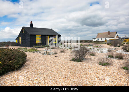 Prospettiva Cottage in Dungeness, una volta che la casa inglese di un film del regista Derek Jarman Foto Stock