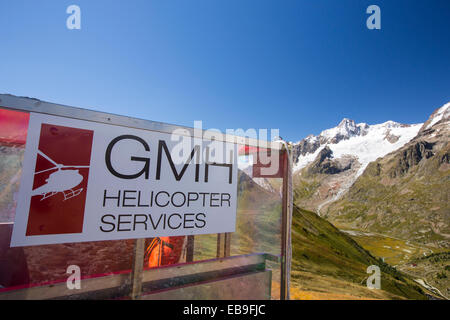 Un riparo di emergenza sopra il Vallon de la lex Blanche in Italia, al di sotto di Mont Blanc. Foto Stock