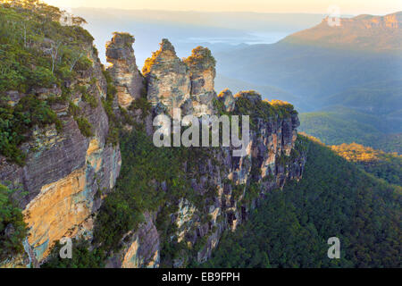 Le tre sorelle, NSW, Australia all'alba Foto Stock