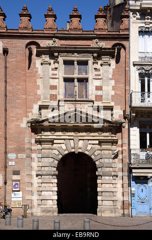 Ingresso rinascimentale del palazzo o Hôtel d'Assezat, c16TH, Toulouse sede dell'Georges Bemberg Foundation Francia Foto Stock