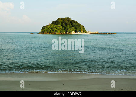 Nipah Bay e Coral Island, Pulau Pangkor, Perak, Malaysia Foto Stock