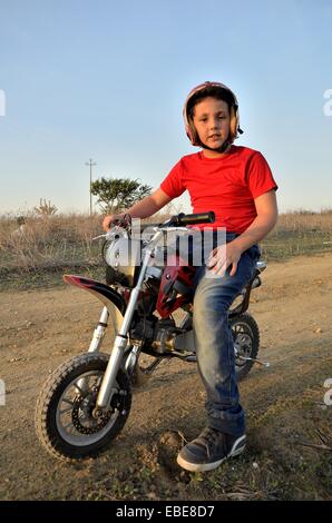 Pista di Motocross, il sogno di tutti i bambini. Foto Stock