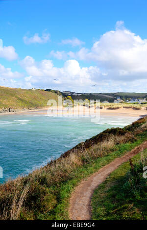 Porthcothan Bay Cornwall Inghilterra REGNO UNITO Cornish costa nord tra Newquay e Padstow su un soleggiato blue sky giorno Foto Stock