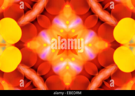 Bella colorata defocalizzata bokeh luci festive a caleidoscopio come astratta celebrazione vacanze sfondo Foto Stock