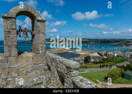 Hugh porto cittadino visto dalla guarnigione. St Mary's. Isole Scilly. La Cornovaglia. Regno Unito Foto Stock