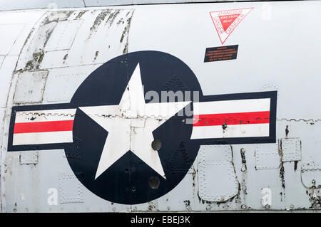 Chiusura del USAF marcature di aeromobili su un 60s era jet da combattimento Foto Stock