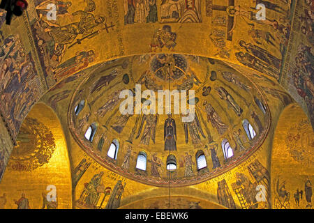 Venezia Basilica di San Marco mosaici interni Foto Stock