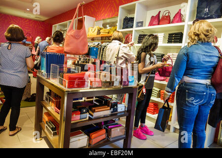 Orlando Florida,Premium Outlets,shopping shopper shopper shopping negozi mercati di mercato di vendita di acquisto, negozi al dettaglio negozi business business Foto Stock