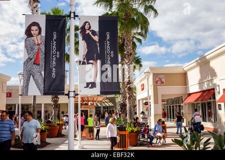 Orlando Florida,Premium Outlets,shopping shopper shopper shopping negozi mercati di mercato di vendita di acquisto, negozi al dettaglio negozi business business Foto Stock