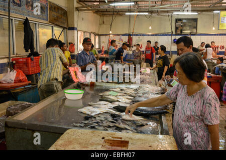 Persone e si spegne al Pasar Khusus (mercato speciale) Mandiri Blok M Gading Kelapa Jakarta Foto Stock