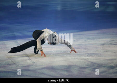 Osaka, Giappone. 30 Novembre, 2014. Yuzuru Hanyu (JPN) Pattinaggio di Figura : ISU Grand Prix di Pattinaggio di figura 2014 NHK Trophy mostra di Gala a cupola Namihaya di Osaka in Giappone . © AFLO/Alamy Live News Foto Stock