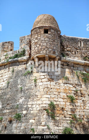 Torretta di guardia nella fortezza medievale in Rethymnon (Rethimno, Creta, Isole Greche, Grecia, Europa, giugno 17, 2013 Foto Stock