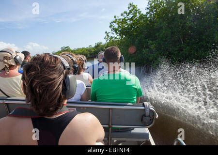 Wooten's Everglades airboat tours vicino a Everglades City sul sentiero Tamiami per voli in Florida del Sud. Foto Stock