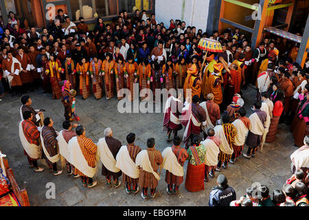 Festival del monastero in Jakar Dzong fortezza, Jakar, Bumthang distretto, Bhutan Foto Stock