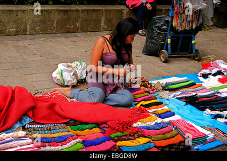 Street commerciante indiano donna zapoteco Oaxaca Messico Foto Stock