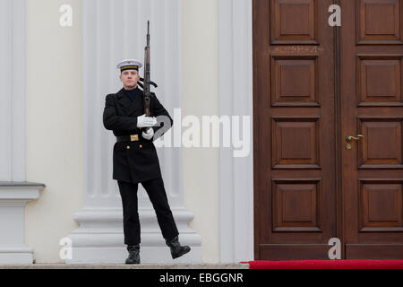 Berlino, Germania. 1 dicembre, 2014. Il re Filippo VI. e Regina Letizia di Spagna sono ricevuti dal Presidente tedesco Joachim Gauck al Bellevue Palace durante la visita a Berlino, Germania, su dicembre 01, 2014. / Immagine: Credito: Reynaldo Chaib Paganelli/Alamy Live News Foto Stock