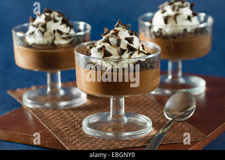 Mousse al cioccolato dessert Foto Stock