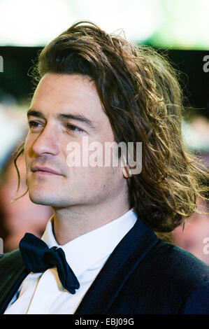 Londra, Regno Unito. Il 1 dicembre del 2014. Orlando Bloom assiste il mondo Premiere di The Hobbit: La Battaglia di 5 eserciti su 01/12/2014 all'Empire Leicester Square, Londra. Persone nella foto: Orlando Bloom. Credito: Julie Edwards/Alamy Live News Foto Stock