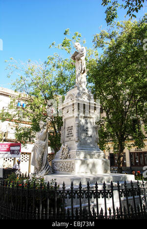 Statua di Francisco de Albear, quartiere storico di Havana, Cuba Foto Stock