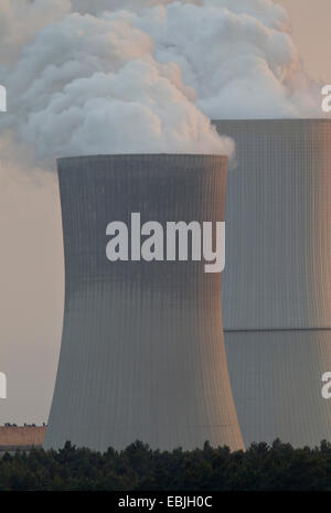 Torre di raffreddamento delle centrali elettriche a carbone Boxberg, in Germania, in Sassonia, Oberlausitz, Nochten Foto Stock