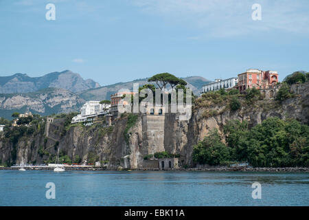 Scogliere, Sorrento, Napoli, Campania, Italia Foto Stock