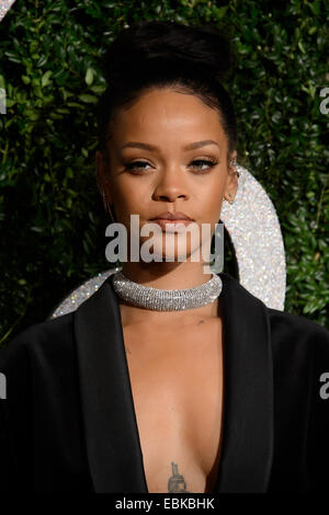 Rihanna al British Fashion Awards 2014, a Londra. Foto Stock