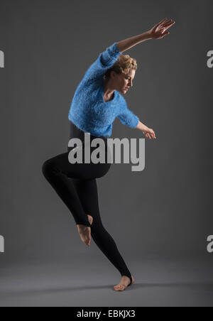 Studio shot di femmine della ballerina Foto Stock