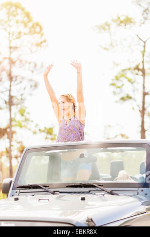 Stati Uniti d'America, Florida, Tequesta, matura in auto Foto Stock