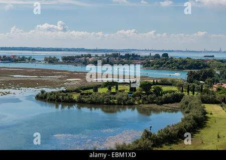 La laguna di Venezia e il paese Torcello visto dal campanile Foto Stock