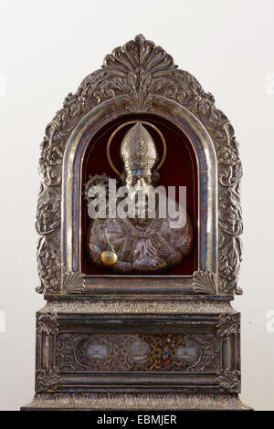 Argento busto reliquiario di San Nicola, città chiesa parrocchiale di San Nicola, Rosenheim, Alta Baviera, Baviera, Germania Foto Stock