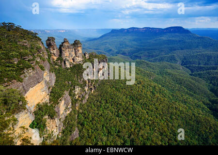 Formazione di roccia Tre Sorelle al Blue Mountains, Australia Nuovo Galles del Sud, Katoomba Foto Stock