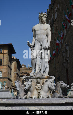 Firenze, vista la fontana del Nettuno Foto Stock