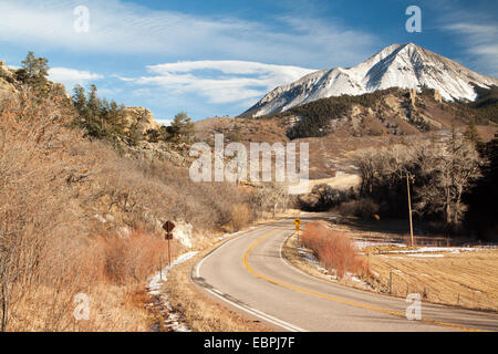 West picco spagnolo dall'Autostrada 12 sull'autostrada di leggende Scenic Byway, Huerfano County, Colorado. Foto Stock