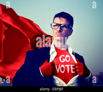 Imprenditore supereroe di votare il concetto di potenza Foto Stock