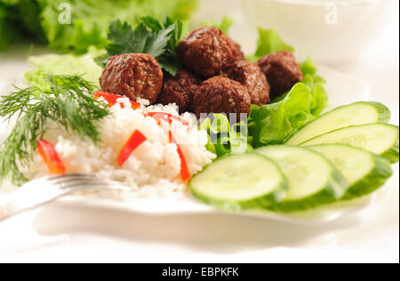 Brasato di polpette di carne con riso Foto Stock