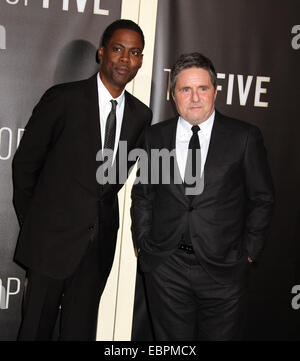 New York, Stati Uniti d'America. 3 Dic 2014. Il comico Chris Rock e CEO di Paramount Pictures BRAD grigio a frequentare la New York premiere di 'Top Five" tenutasi presso il Teatro Ziegfeld. Credito: Nancy Kaszerman/ZUMAPRESS.com/Alamy Live News Foto Stock