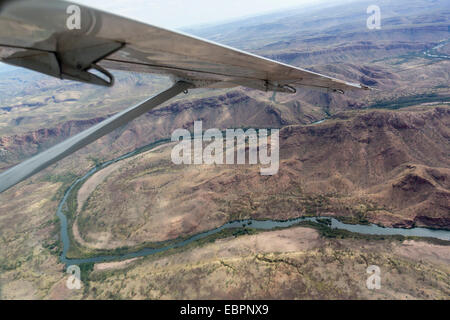 Vista aerea del man-made Ord River tra il Lago di Kununurra e una diversione diga costruita nel 1972, Kimberley, Australia Foto Stock