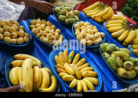 Varietà a un mercato messicano, Messico, Tepoztln Foto Stock