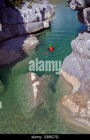 Canyoning nel fiume Jabron, Francia Provenza, Trigance Foto Stock