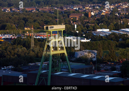 Vista dall'incetta di Haniel di pit telaio della testa Prosper-Haniel, in Germania, in Renania settentrionale-Vestfalia, la zona della Ruhr, Bottrop Foto Stock