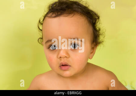 Primo piano di un un anno di età del bambino africano boy Foto Stock